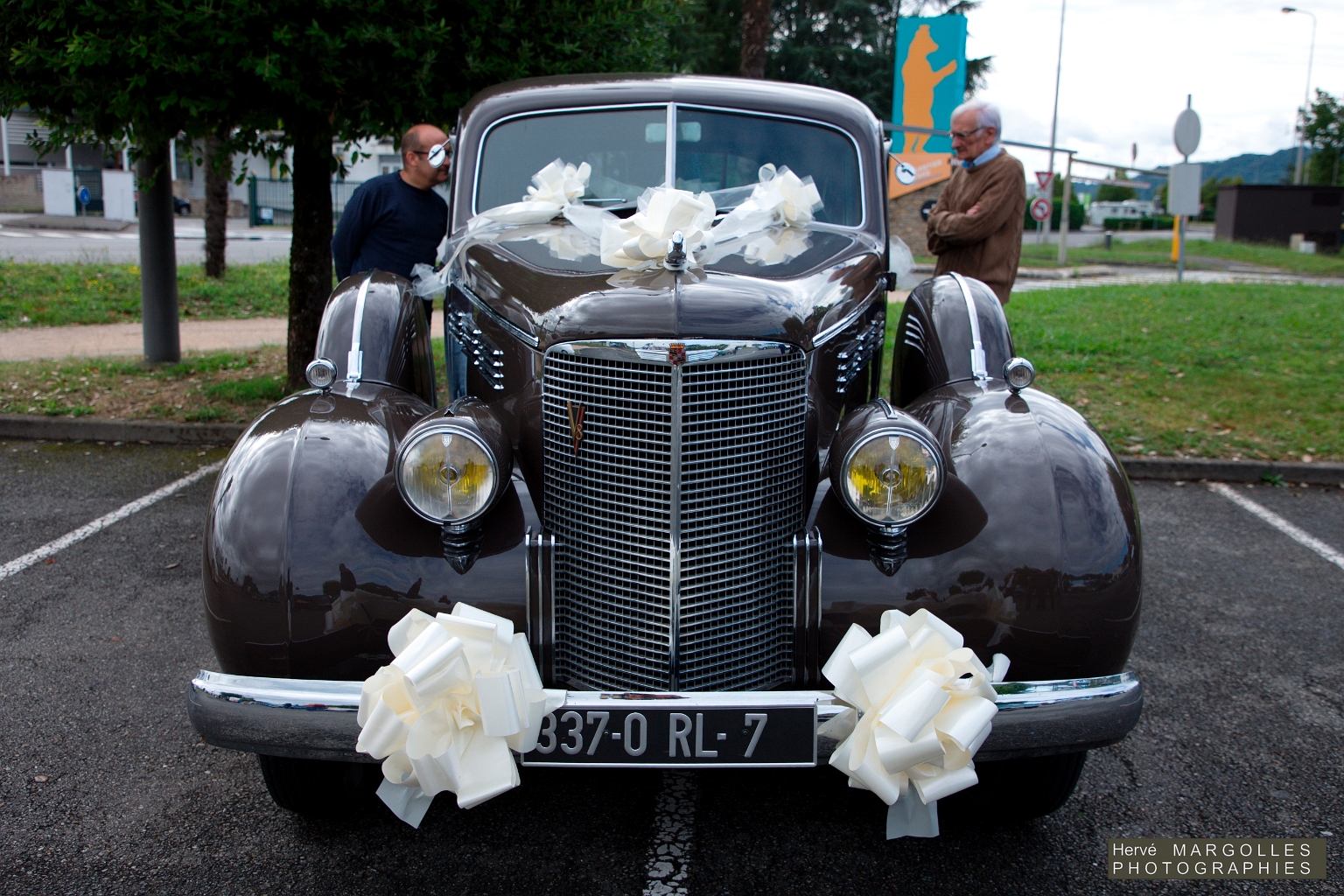 Cadillac Serie 75 - 1937-03.jpg